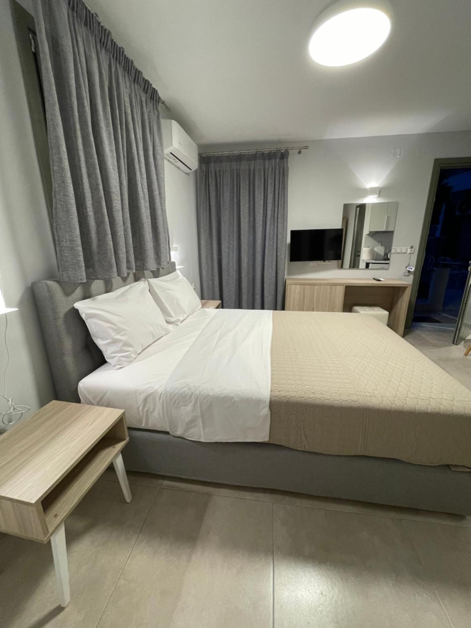 Anax Apartments Parga Extérieur photo